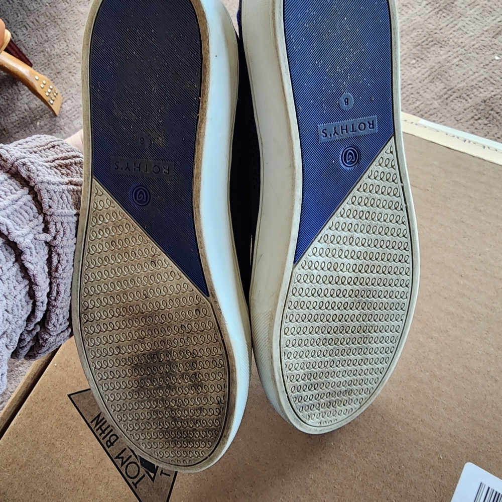 Rothys sz 8 Slip On Sneaker Navy Blue EUC - Picture 4 of 11